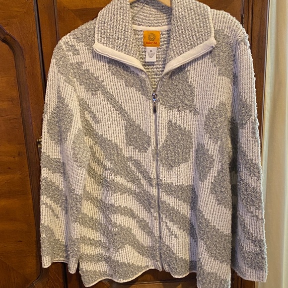 Ruby Rd. Textured Gray and White Sweater - Picture 1 of 6